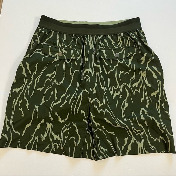 Athleta Vienna Cargo Skort Size 10 Eucalyptus Olive Green - Picture 2 of 9